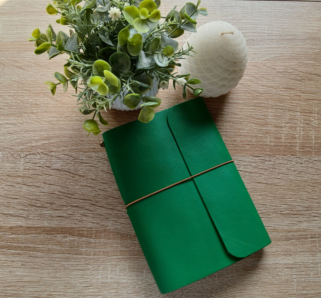 Midori de piel color verde