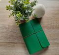 Midori de piel color verde